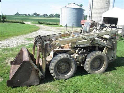 wisconsin international skid steer 3200b gas tank|3200 skid loader for sale.